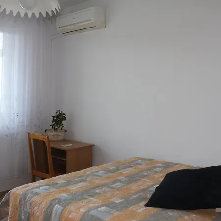 Sunny Cozy Flat In The Centre, Close To Beach, 4 Rooms, 105sqm Apartmán Varna