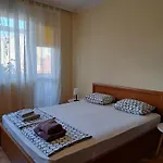 Apartment Sunny Cozy Flat In The Centre, Close To Beach, 4 Rooms, 105sqm